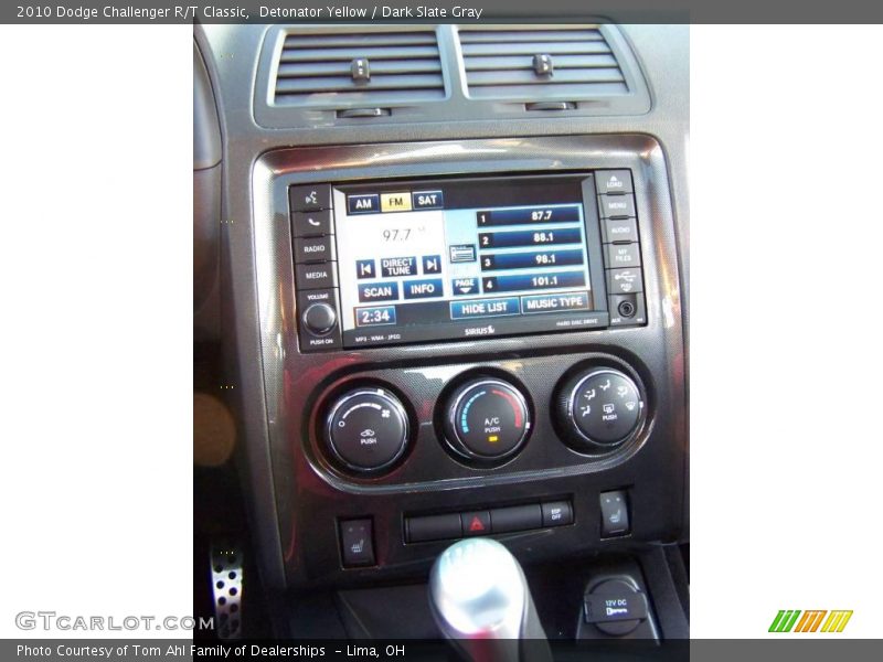 Detonator Yellow / Dark Slate Gray 2010 Dodge Challenger R/T Classic