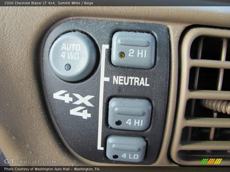 Summit White / Beige 2000 Chevrolet Blazer LT 4x4