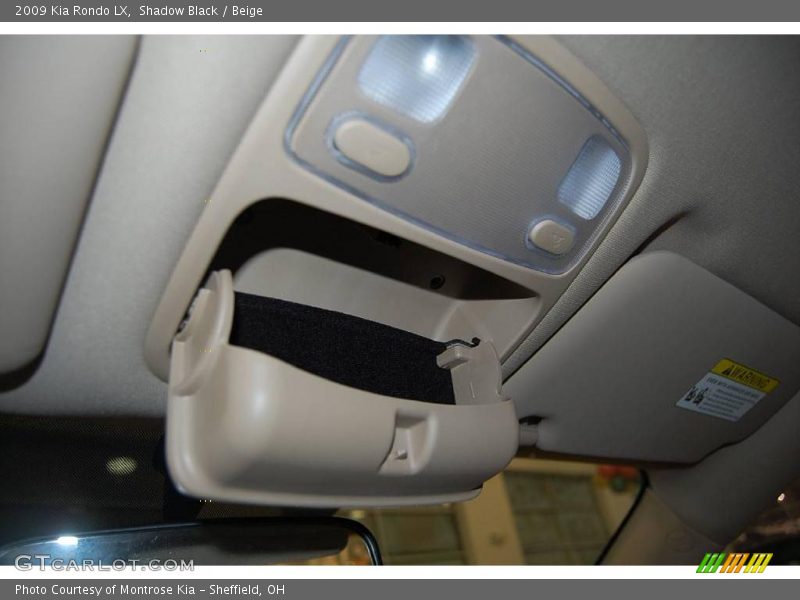 Shadow Black / Beige 2009 Kia Rondo LX