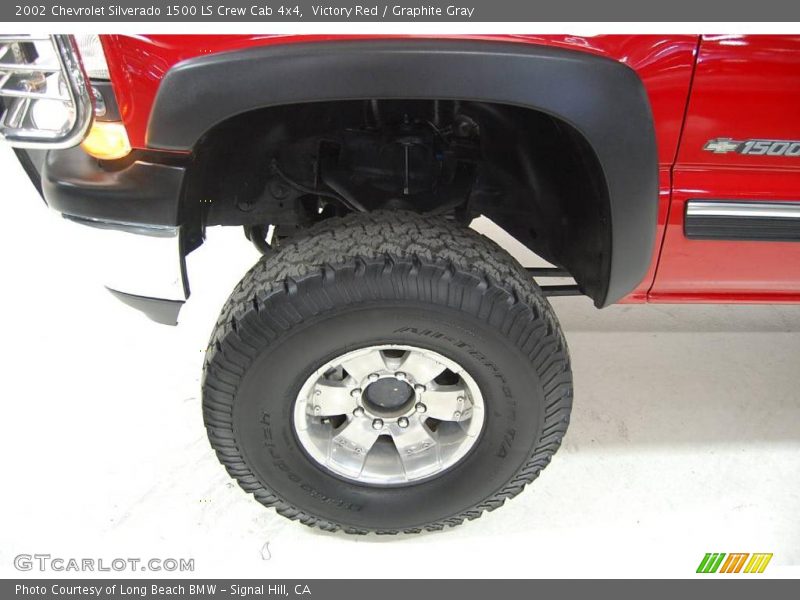 Victory Red / Graphite Gray 2002 Chevrolet Silverado 1500 LS Crew Cab 4x4