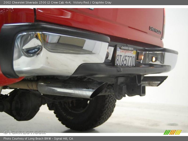 Victory Red / Graphite Gray 2002 Chevrolet Silverado 1500 LS Crew Cab 4x4