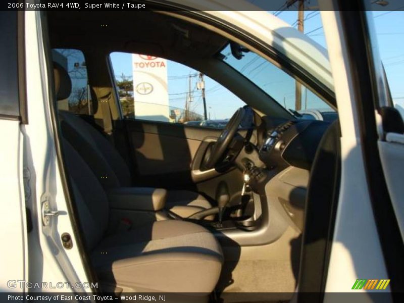 Super White / Taupe 2006 Toyota RAV4 4WD