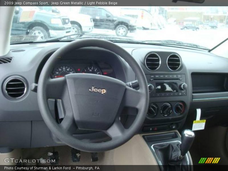 Jeep Green Metallic / Light Pebble Beige 2009 Jeep Compass Sport