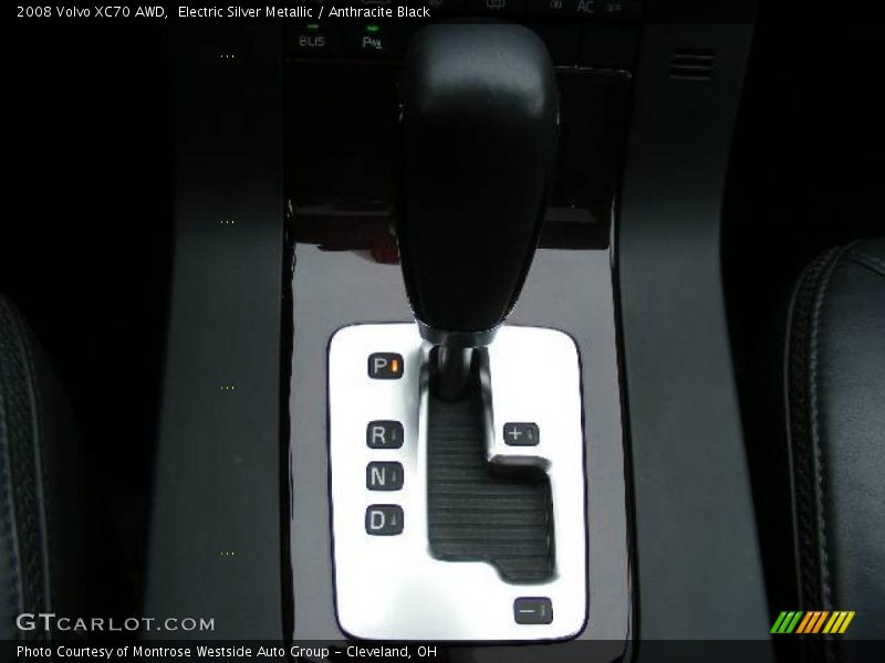 Electric Silver Metallic / Anthracite Black 2008 Volvo XC70 AWD