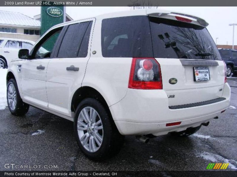 Alaska White / Almond 2009 Land Rover LR2 HSE