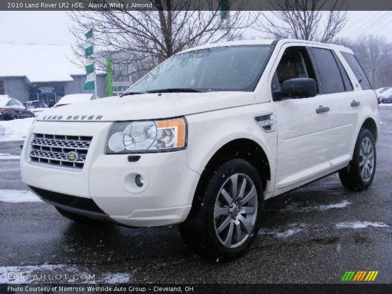 Alaska White / Almond 2010 Land Rover LR2 HSE