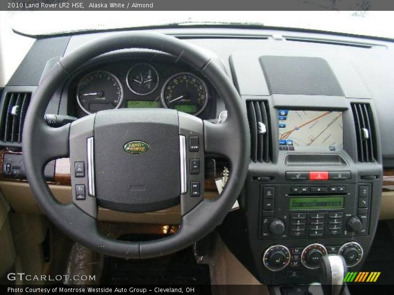 Alaska White / Almond 2010 Land Rover LR2 HSE