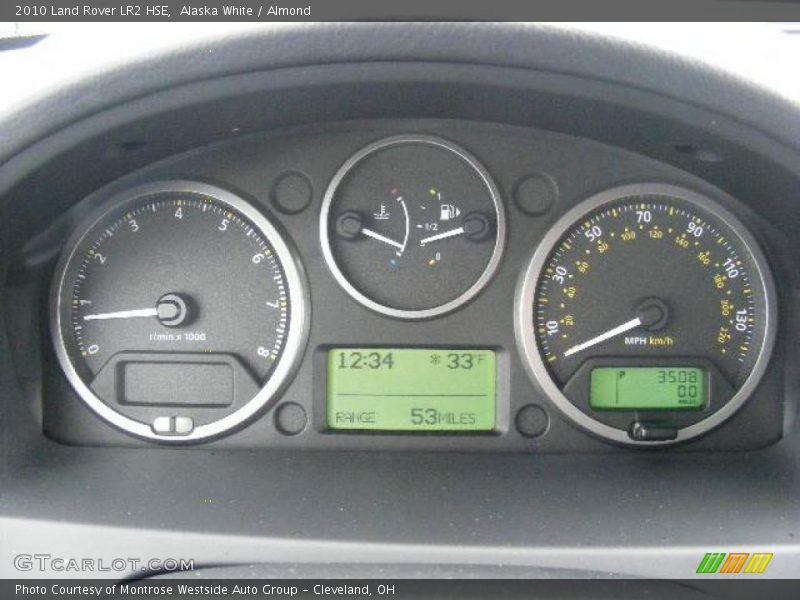 Alaska White / Almond 2010 Land Rover LR2 HSE