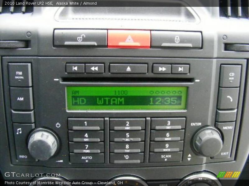 Alaska White / Almond 2010 Land Rover LR2 HSE