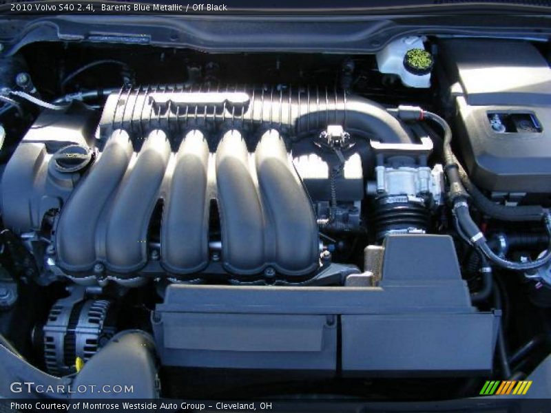 Barents Blue Metallic / Off Black 2010 Volvo S40 2.4i