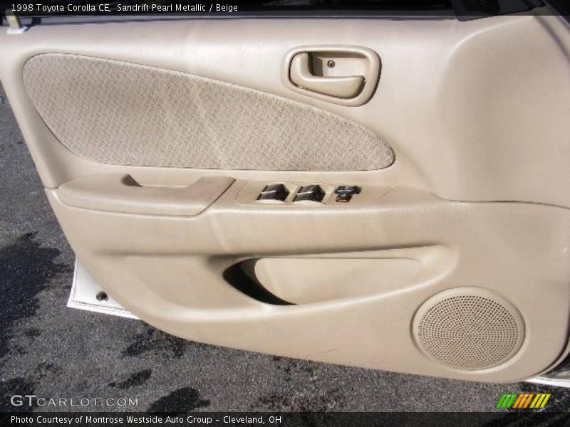 Sandrift Pearl Metallic / Beige 1998 Toyota Corolla CE