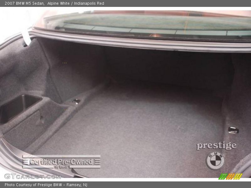 Alpine White / Indianapolis Red 2007 BMW M5 Sedan