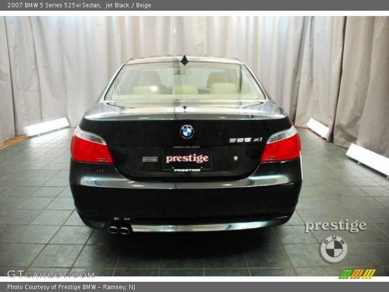 Jet Black / Beige 2007 BMW 5 Series 525xi Sedan