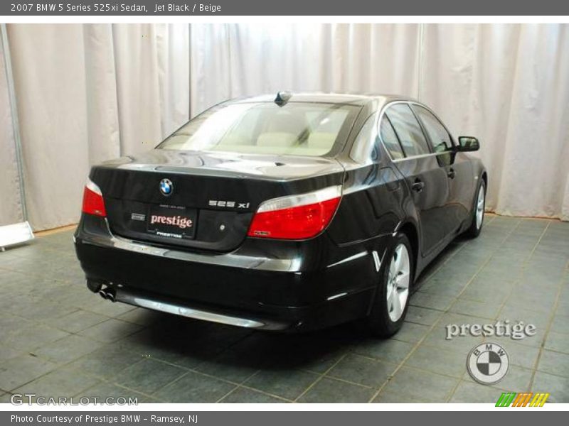 Jet Black / Beige 2007 BMW 5 Series 525xi Sedan