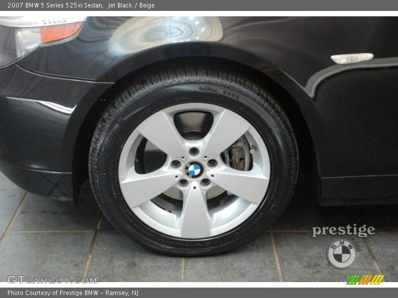 Jet Black / Beige 2007 BMW 5 Series 525xi Sedan