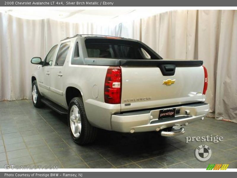 Silver Birch Metallic / Ebony 2008 Chevrolet Avalanche LT 4x4