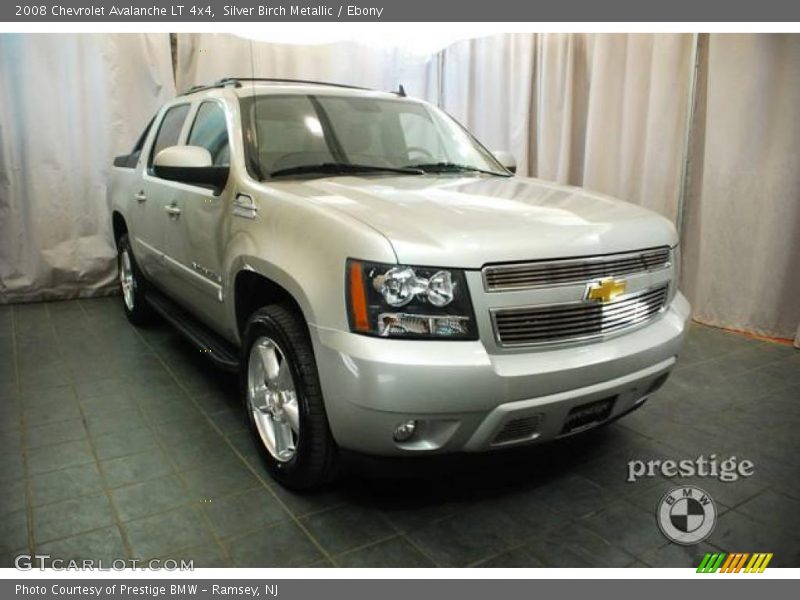 Silver Birch Metallic / Ebony 2008 Chevrolet Avalanche LT 4x4