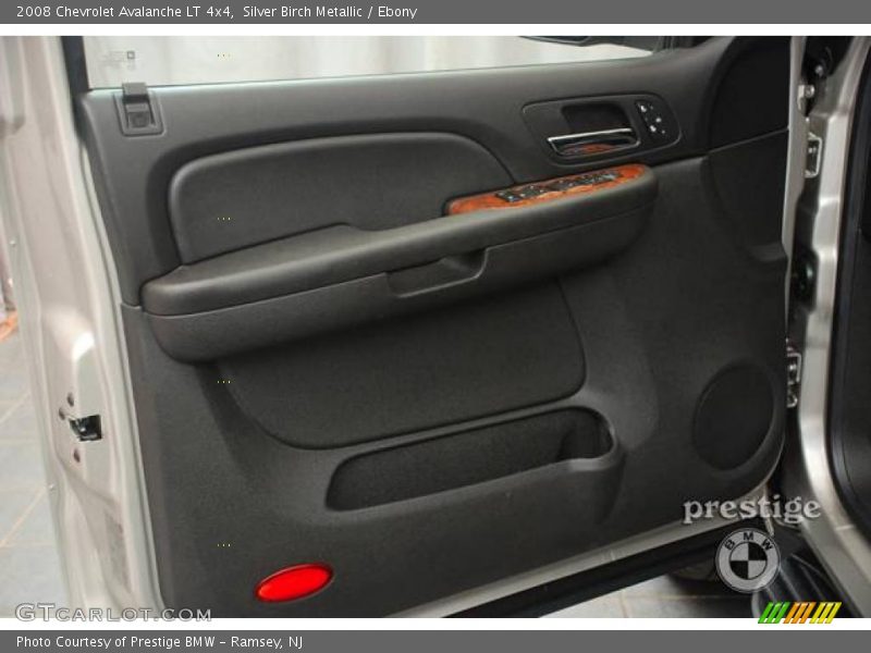 Silver Birch Metallic / Ebony 2008 Chevrolet Avalanche LT 4x4