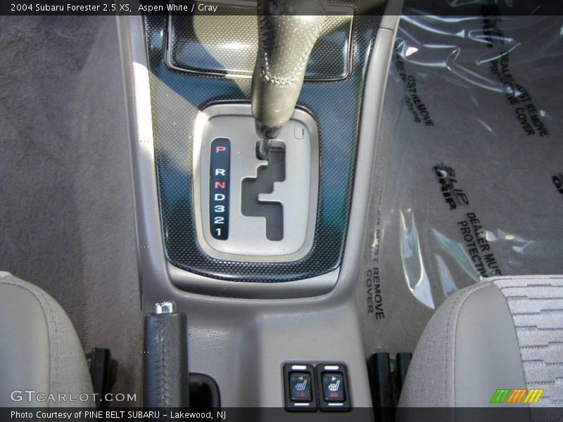 Aspen White / Gray 2004 Subaru Forester 2.5 XS