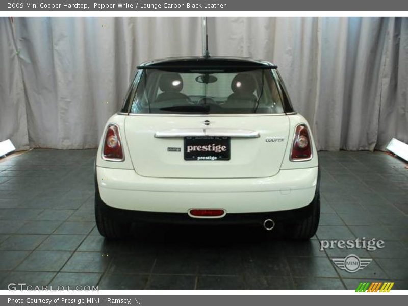 Pepper White / Lounge Carbon Black Leather 2009 Mini Cooper Hardtop