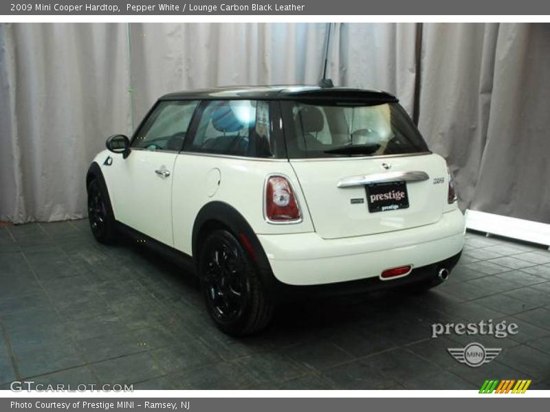 Pepper White / Lounge Carbon Black Leather 2009 Mini Cooper Hardtop