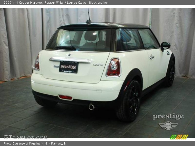 Pepper White / Lounge Carbon Black Leather 2009 Mini Cooper Hardtop