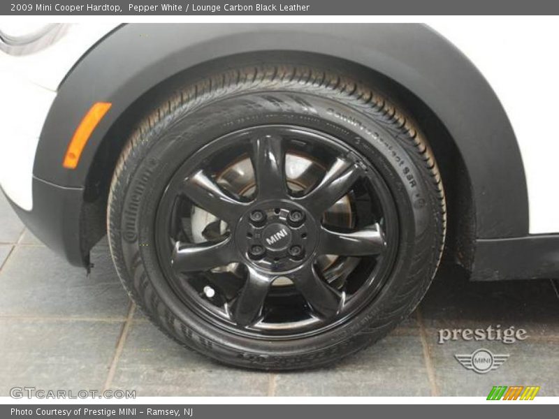 Pepper White / Lounge Carbon Black Leather 2009 Mini Cooper Hardtop