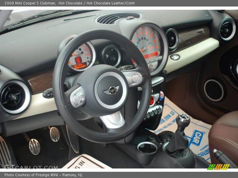 Hot Chocolate / Hot Chocolate Leather/Cloth 2009 Mini Cooper S Clubman