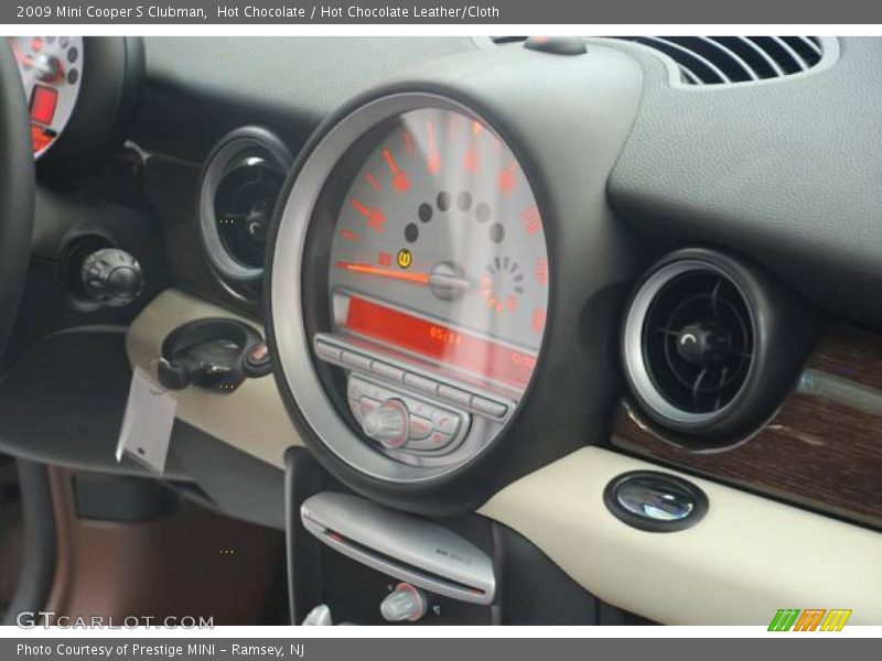 Hot Chocolate / Hot Chocolate Leather/Cloth 2009 Mini Cooper S Clubman