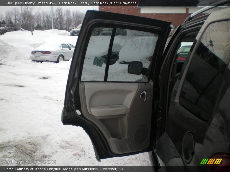 Dark Khaki Pearl / Dark Khaki/Light Graystone 2006 Jeep Liberty Limited 4x4