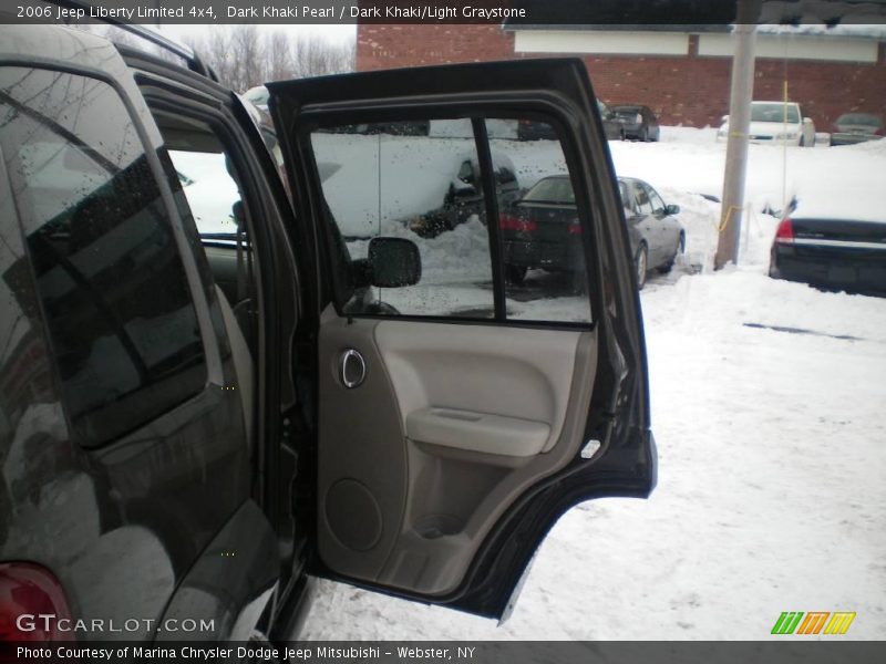 Dark Khaki Pearl / Dark Khaki/Light Graystone 2006 Jeep Liberty Limited 4x4