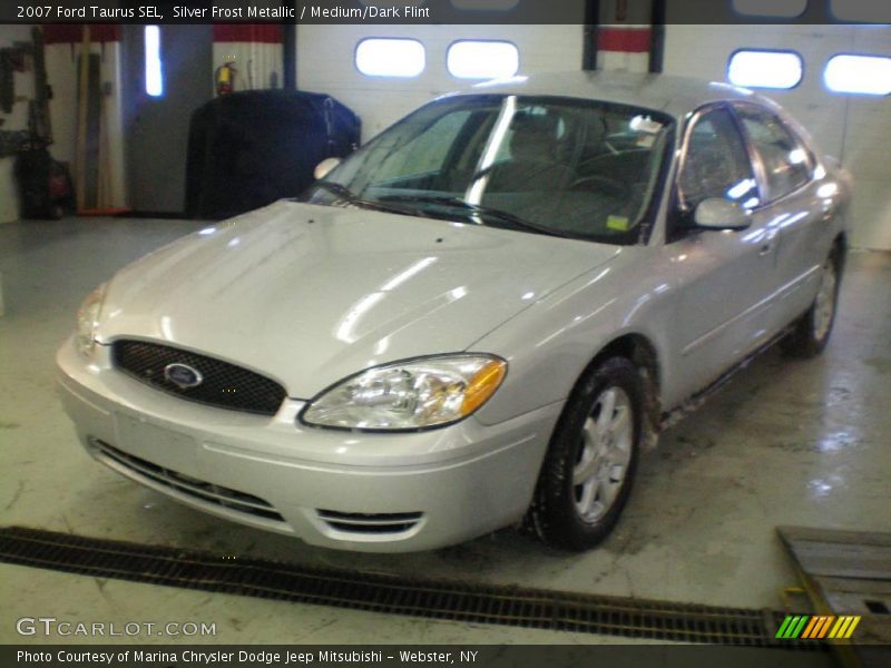 Silver Frost Metallic / Medium/Dark Flint 2007 Ford Taurus SEL