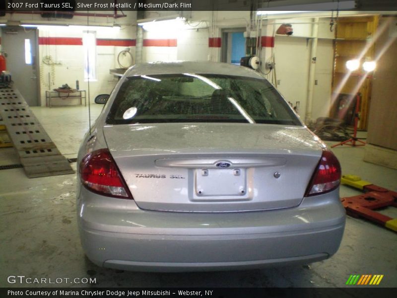 Silver Frost Metallic / Medium/Dark Flint 2007 Ford Taurus SEL