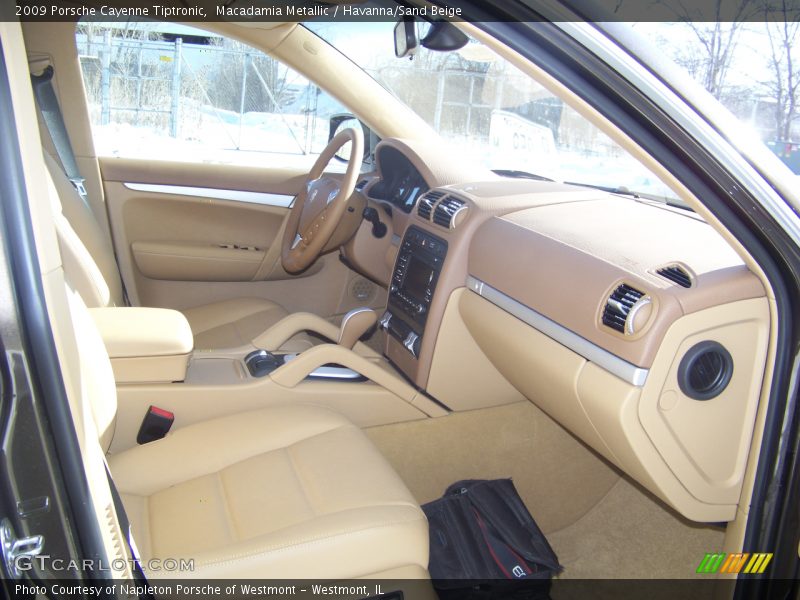 Macadamia Metallic / Havanna/Sand Beige 2009 Porsche Cayenne Tiptronic