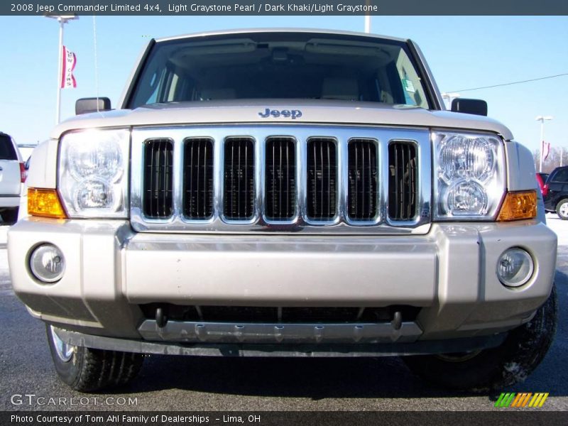 Light Graystone Pearl / Dark Khaki/Light Graystone 2008 Jeep Commander Limited 4x4