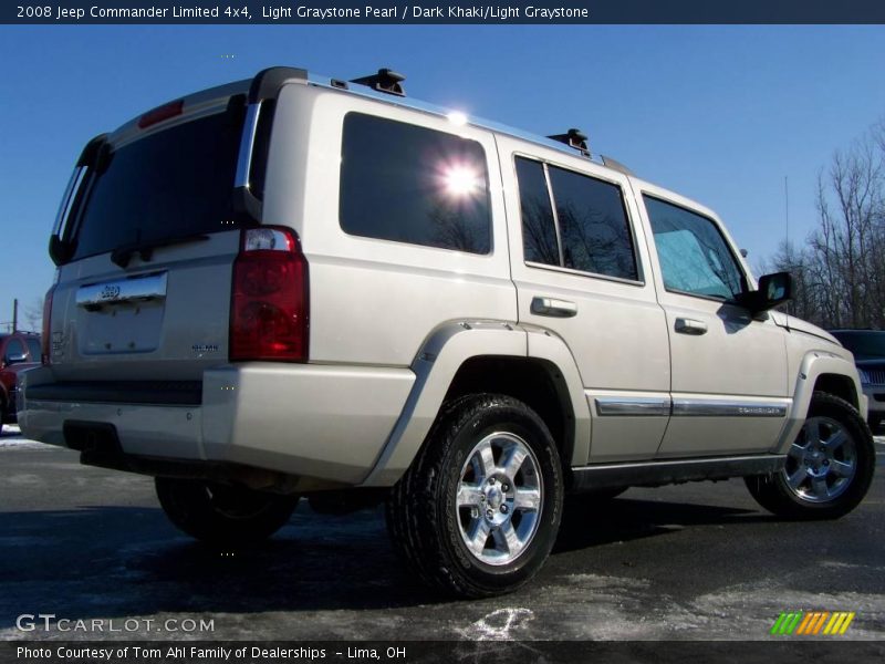 Light Graystone Pearl / Dark Khaki/Light Graystone 2008 Jeep Commander Limited 4x4