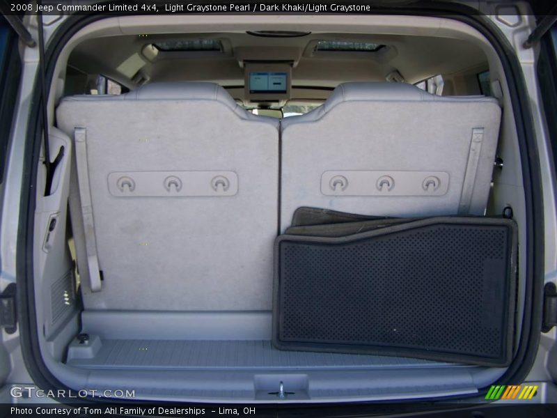 Light Graystone Pearl / Dark Khaki/Light Graystone 2008 Jeep Commander Limited 4x4