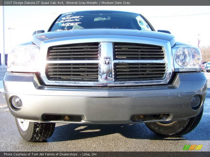 Mineral Gray Metallic / Medium Slate Gray 2007 Dodge Dakota ST Quad Cab 4x4