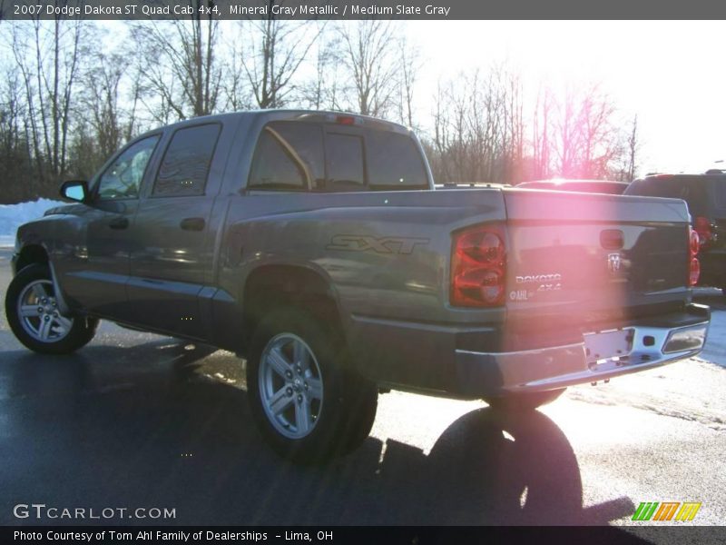 Mineral Gray Metallic / Medium Slate Gray 2007 Dodge Dakota ST Quad Cab 4x4