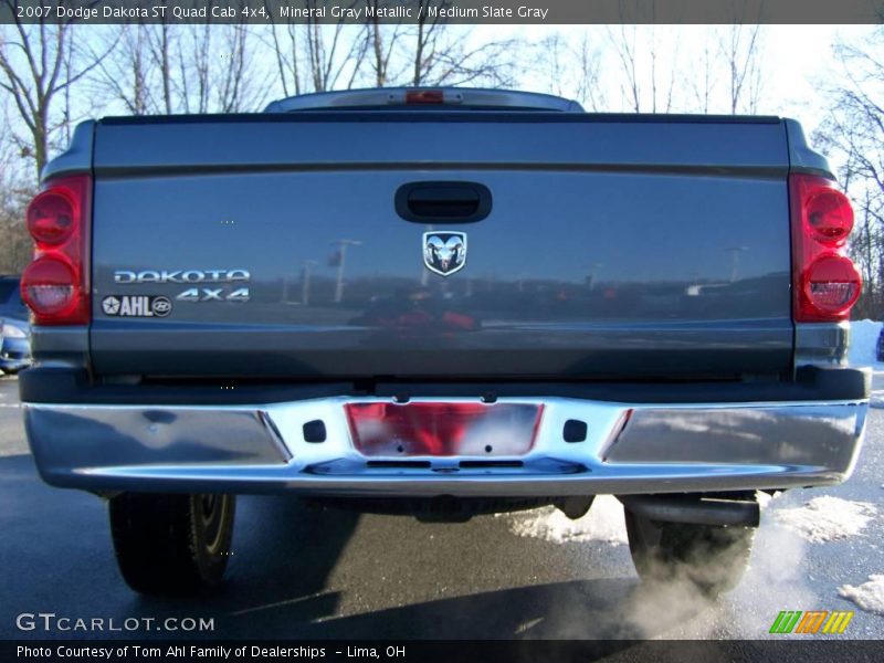 Mineral Gray Metallic / Medium Slate Gray 2007 Dodge Dakota ST Quad Cab 4x4
