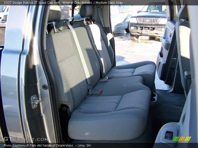 Mineral Gray Metallic / Medium Slate Gray 2007 Dodge Dakota ST Quad Cab 4x4
