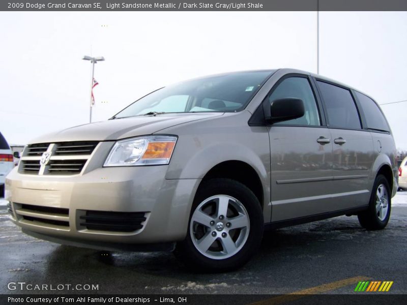 Light Sandstone Metallic / Dark Slate Gray/Light Shale 2009 Dodge Grand Caravan SE