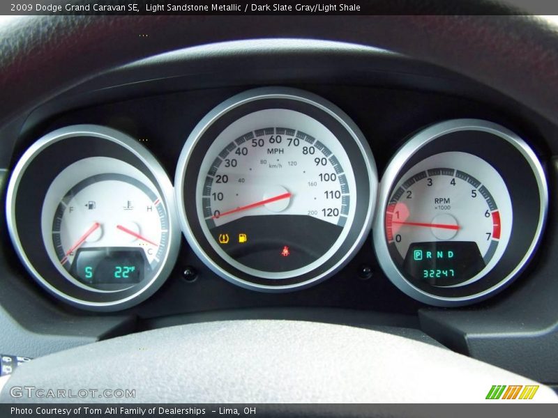 Light Sandstone Metallic / Dark Slate Gray/Light Shale 2009 Dodge Grand Caravan SE