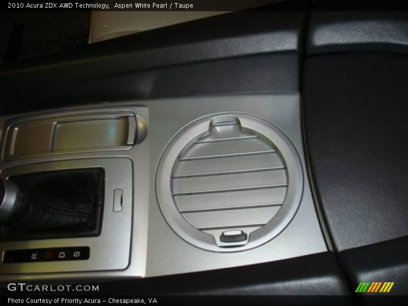 Aspen White Pearl / Taupe 2010 Acura ZDX AWD Technology
