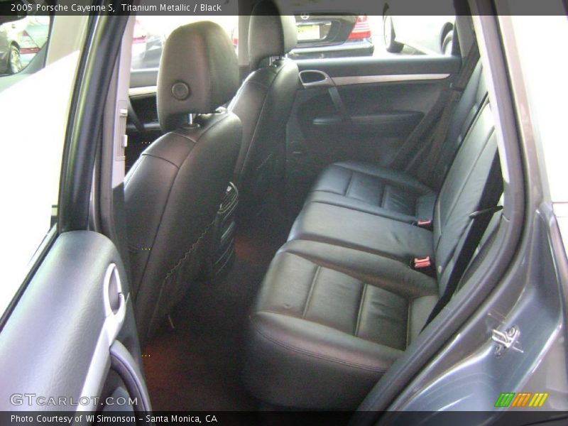 Titanium Metallic / Black 2005 Porsche Cayenne S