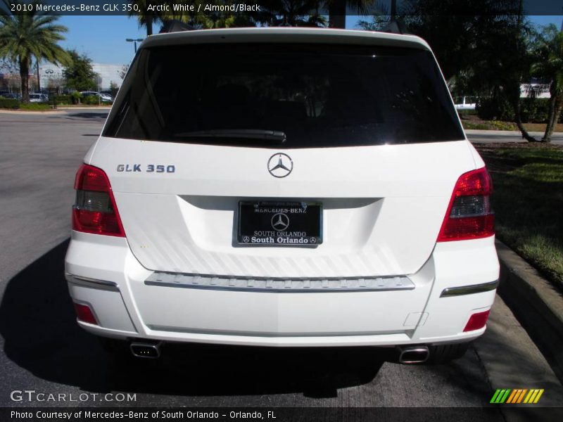 Arctic White / Almond/Black 2010 Mercedes-Benz GLK 350