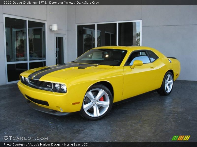 Front 3/4 View of 2010 Challenger SRT8