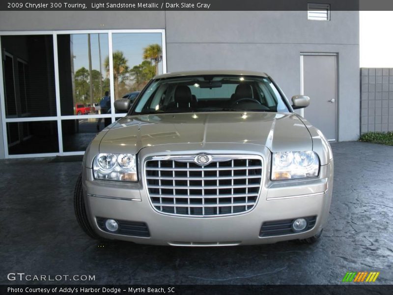 Light Sandstone Metallic / Dark Slate Gray 2009 Chrysler 300 Touring