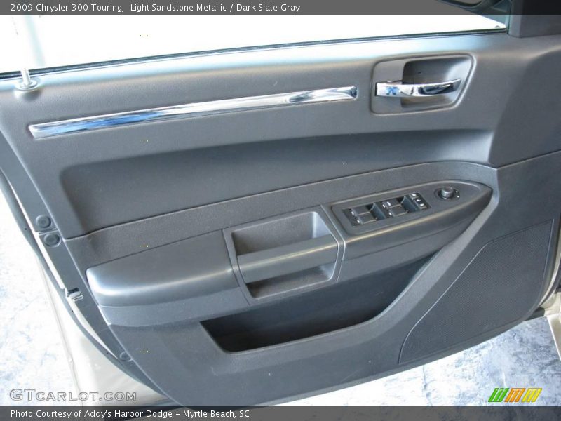 Light Sandstone Metallic / Dark Slate Gray 2009 Chrysler 300 Touring