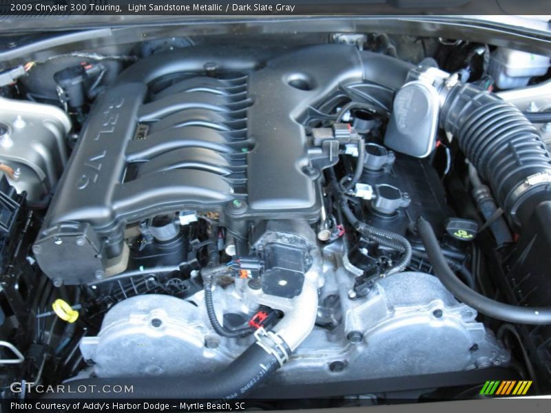Light Sandstone Metallic / Dark Slate Gray 2009 Chrysler 300 Touring